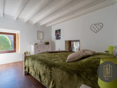 MAISON A VENDRE - BAGNOLS - 210 m2 - 720000 €