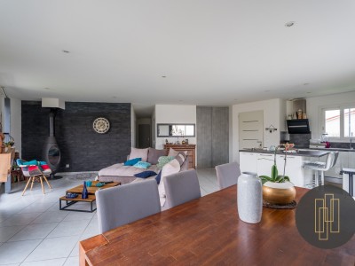 MAISON DE PLAIN PIED A VENDRE - BELLEVILLE - 88,46 m2 - 320000 €