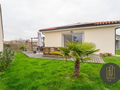 MAISON DE PLAIN PIED A VENDRE - BELLEVILLE - 88,46 m2 - 320000 €