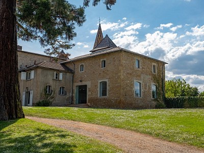 MAISON - LIMAS - 350 m2 - 895000 €