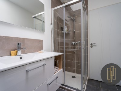 MAISON A VENDRE - LIMAS - 88 m2 - 345000 €