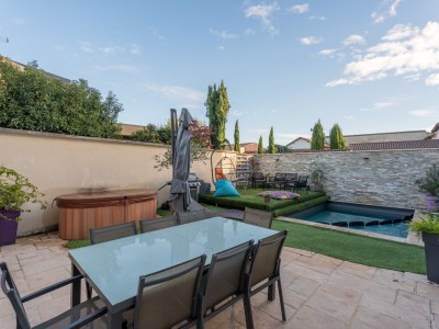 MAISON A VENDRE - TREVOUX - 185 m2 - 450000 €