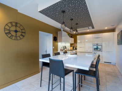 MAISON A VENDRE - TREVOUX - 185 m2 - 450000 €