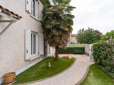 MAISON A VENDRE - REYRIEUX - 105 m2 - 295000 €