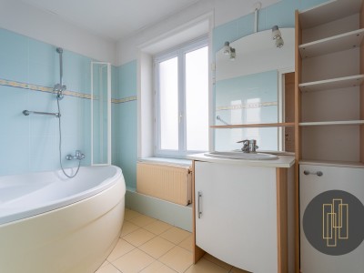 MAISON A VENDRE - REYRIEUX - 105 m2 - 295000 €