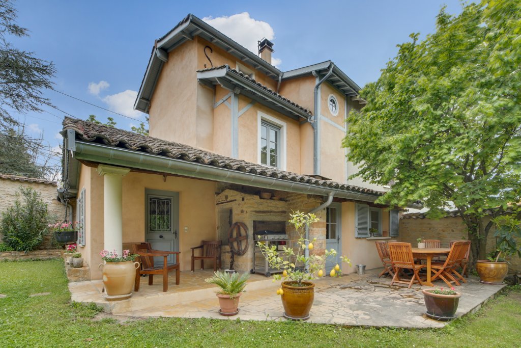 MAISON ST CYR AU MONT D OR 122 m2 630 000 € Immobilier ST CYR