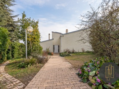 MAISON A VENDRE - ST CYR AU MONT D OR - 210 m2 - 995000 €