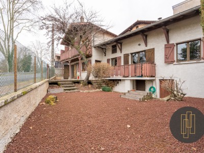 MAISON DE VILLAGE A VENDRE - ST ETIENNE DES OULLIERES - 134,7 m2 - 290000 €
