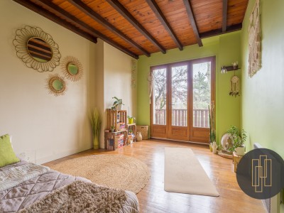 MAISON DE VILLAGE A VENDRE - ST ETIENNE DES OULLIERES - 134,7 m2 - 290000 €