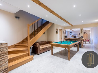 MAISON A VENDRE - VAUX EN BEAUJOLAIS - 318 m2 - 698000 €