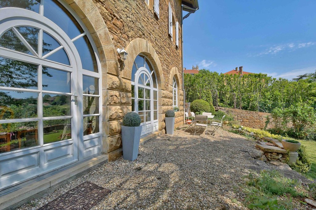MAISON A VENDRE - VILLEFRANCHE SUR SAONE - 165 m2 - 510 000