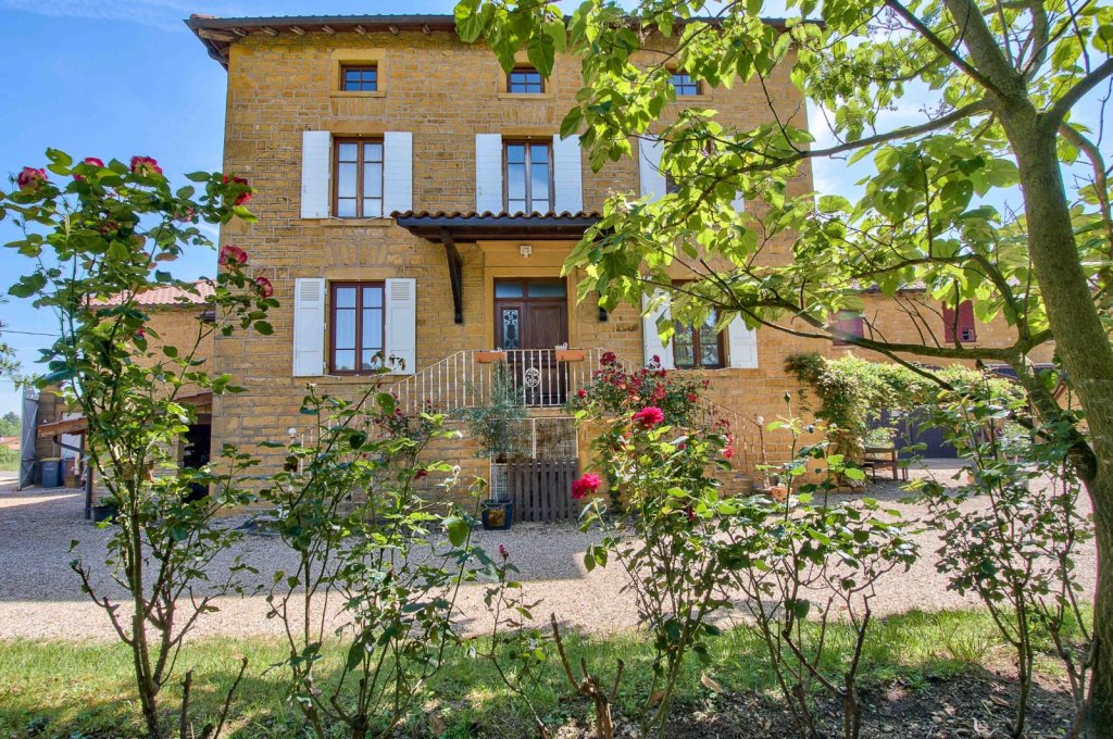 MAISON A VENDRE - VILLEFRANCHE SUR SAONE - 470 m2 - 1 200 000
