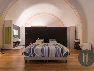 MAISON - VILLEFRANCHE SUR SAONE - 280 m2 - 750000 €