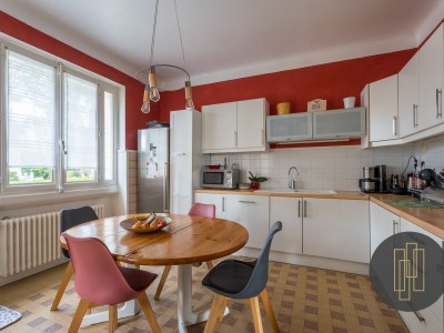 MAISON A VENDRE - VILLEFRANCHE SUR SAONE - 220 m2 - 650000 €