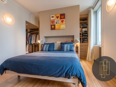MAISON A VENDRE - VILLEFRANCHE SUR SAONE - 275 m2 - 880000 €