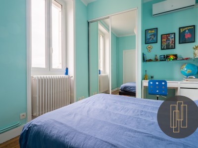 MAISON A VENDRE - VILLEFRANCHE SUR SAONE - 275 m2 - 880000 €