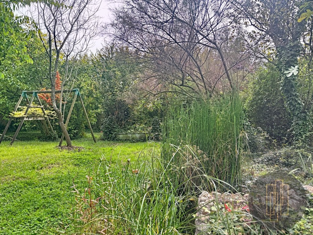 MAISON A VENDRE - VILLEFRANCHE SUR SAONE - 124.27 m2 - 450 000 €