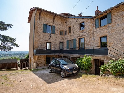 Proprit A VENDRE - BULLY - 350 m2 - 990000 €