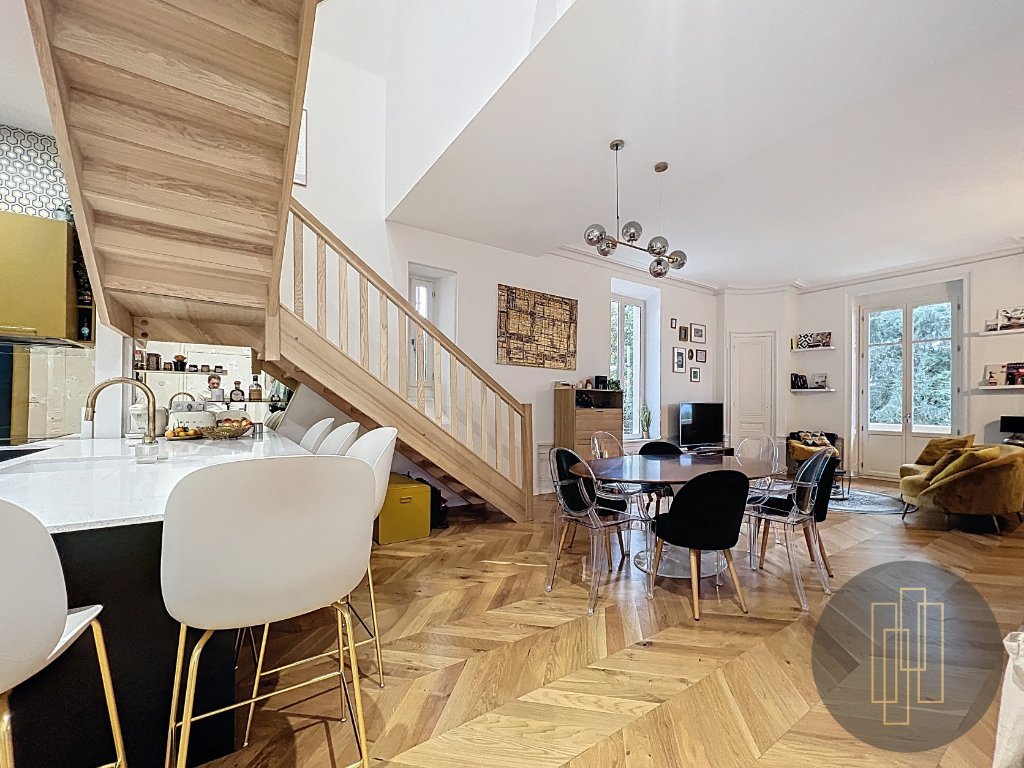 APPARTEMENT T4 A VENDRE - POMMIERS - 114.93 m2 - 469 000 €