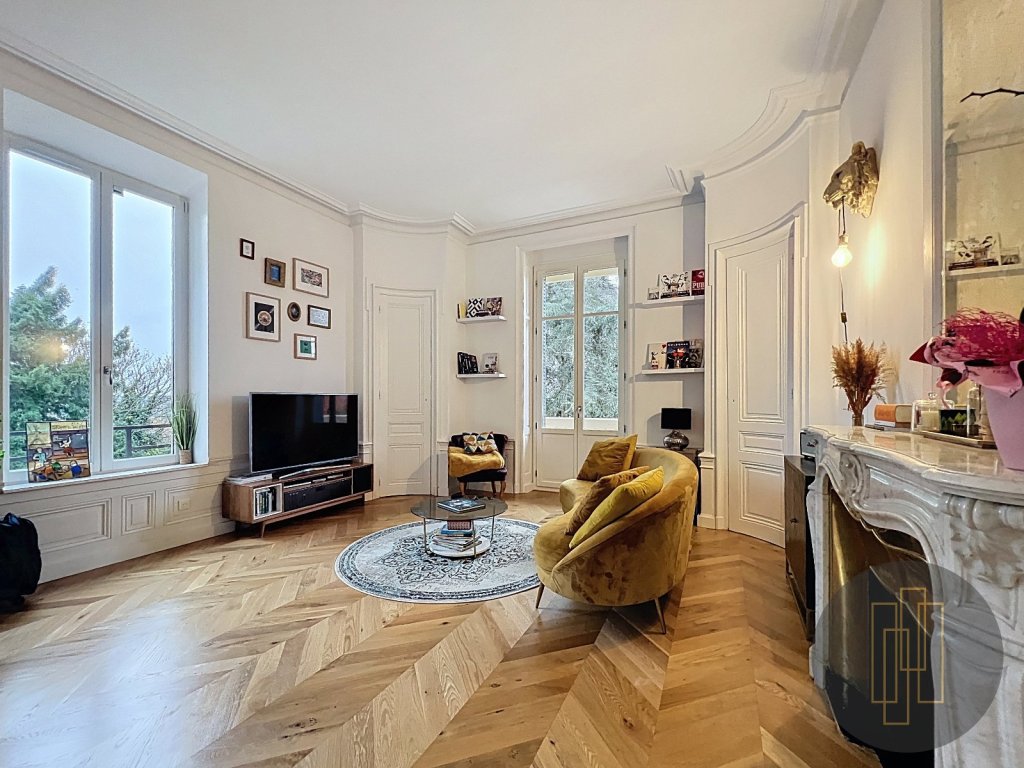 APPARTEMENT T4 A VENDRE - POMMIERS - 114.93 m2 - 469 000 €