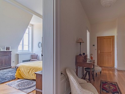 Appartement de charme dans un chteau A VENDRE - VILLEFRANCHE SUR SAONE - 194,96 m2 - 560000 €