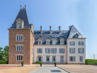 Appartement de charme dans un château A VENDRE - VILLEFRANCHE SUR SAONE - 211.6 m2 - 495 000 €