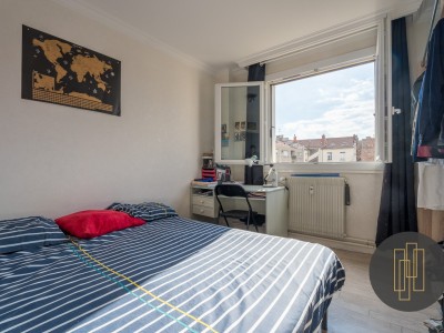 APPARTEMENT T4 A VENDRE - VILLEURBANNE - 81,04 m2 - 319000 €