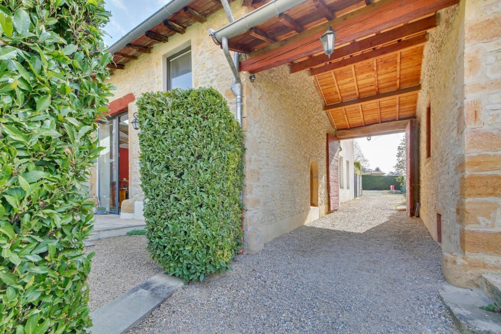 MAISON A VENDRE - VILLEFRANCHE SUR SAONE - 160 m2 - 425 000
